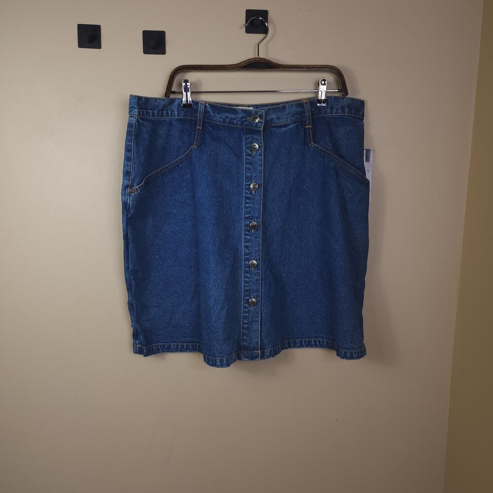 Vintage Westport Woman Denim Button Down Front Skort Size 20